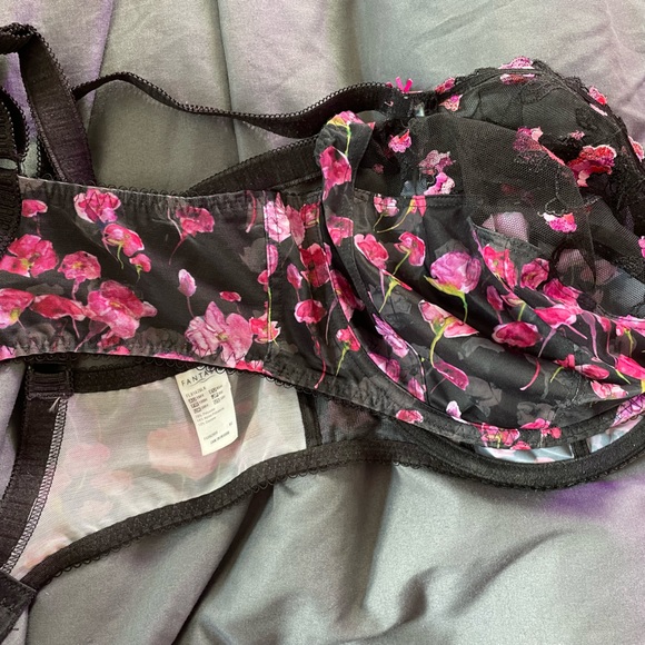 Beautiful Elomi and Fantasie Bras size 38H - Picture 2 of 5